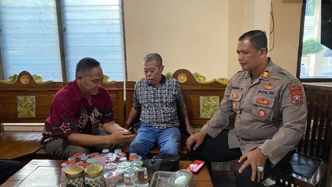 KPK menghentikan penyidikan perkara mantan Ketua DPRD Jatim Kusnadi dalam kasus dugaan korupsi suap dana hibah Provinsi Jawa Timur periode 2019-2022.