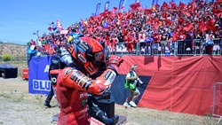 Marc Marquez Overpowered di Aragon