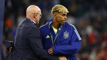 Berita Panas dari Dunia Sport CNN : Lamine Yamal Ngeloyor Pergi saat Ronaldo Angkat Trofi Nations League