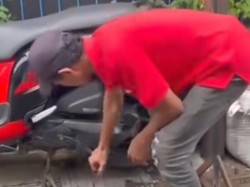 Pria di Makassar Curi Motor Warga Modus Pura-pura Mau Beli