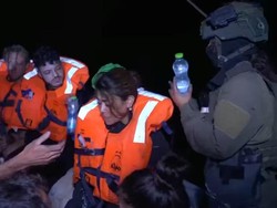 Ulah Israel Cegat Kapal Bantuan untuk Gaza yang Bawa Thunberg dan 11 Aktivis