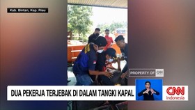 VIDEO: Dua Pekerja Terjebak Di Dalam Tangki Kapal