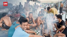 VIDEO: Ratusan Warga Binaan Lapas Banyuwangi Nyate Bareng Daging Qurba