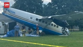 VIDEO: Pesawat Skydiving Jatuh di Tennessee AS, Tak Ada Korban Jiwa