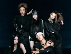Fakta-fakta Allday Project, Grup Co-Ed THEBLACKLABEL