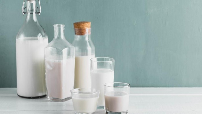 7 Makanan yang Tidak Boleh Dikonsumsi Bersamaan dengan Susu