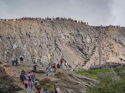 Mendaki Gunung Dulu dan Kini Berbeda, Pemandu Ungkap Perubahan & Tantangannya