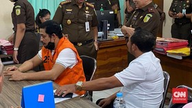 Jaksa Ungkap Kapolres Ngada Pakai Relasi Kuasa Cabuli Anak Bawah Umur