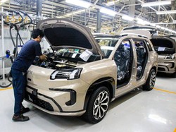 Ini Tahapan Produksi Mobil di Pabrik GAC AION Purwakarta