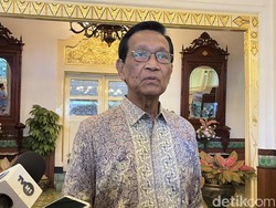 Sultan HB X soal Polemik Pemanfaatan Lahan Pantai Sanglen: Yang Ngijinke Sopo