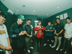 Mengenal Royal Crown Music, Band Pengiring Kesuksesan Happy Asmara