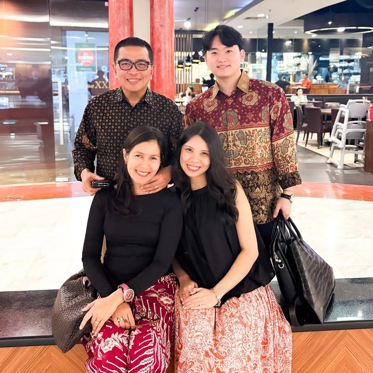 Helmy Yahya dan Menantu Korea Helmy Yahya dan Menantu Korea