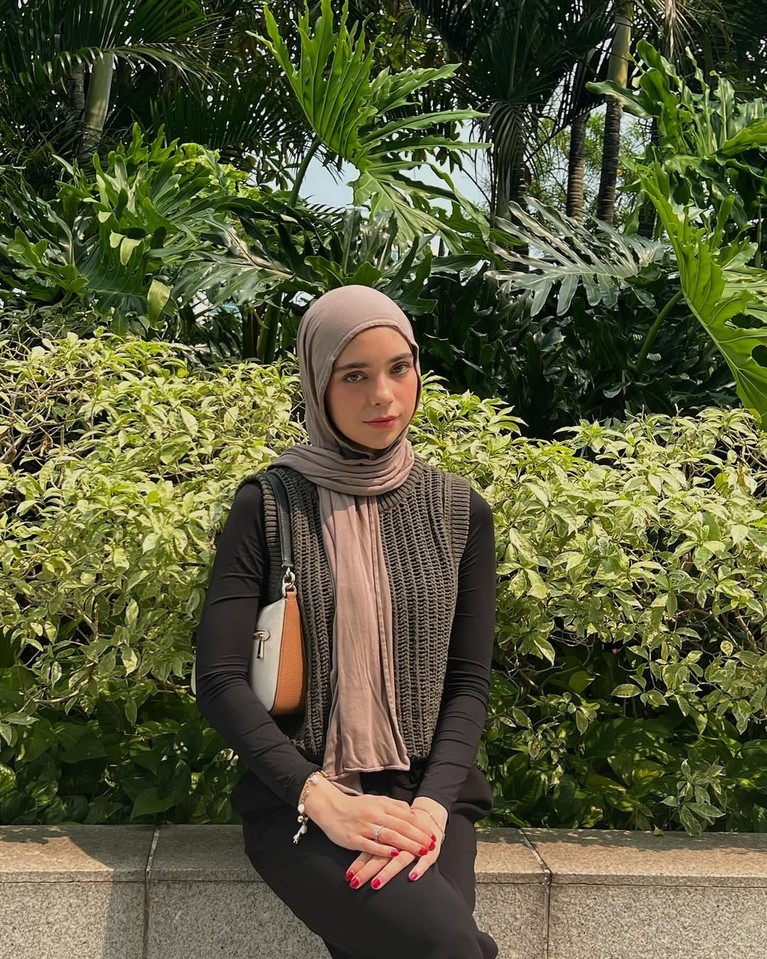 Isabel Azhari Isabel Azhari