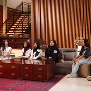 Keseruan 10 Finalis di Episode Perdana Reality Show 