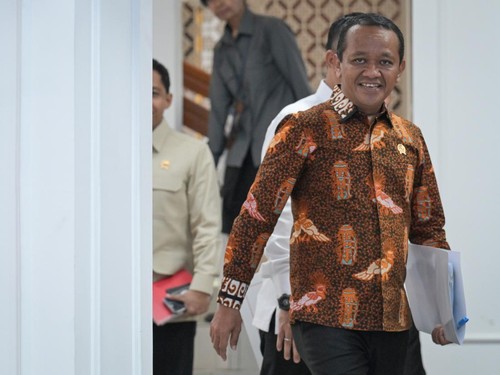 Bahlil Buka Suara soal Stok BBM di SPBU Shell dan BP-AKR Kosong