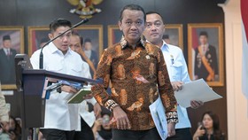 Perintah Prabowo, Bahlil Minta 80 Ribu Kopdes Ikut Bangun PLTS di Desa