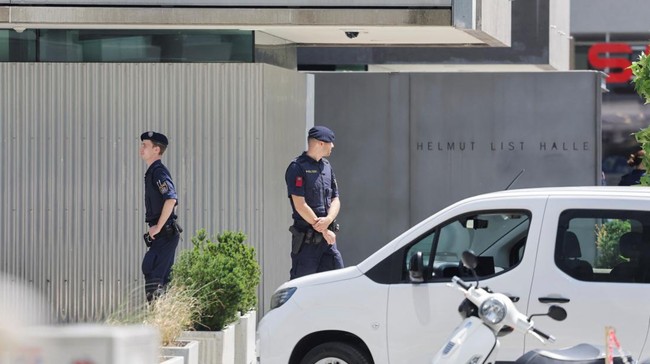 Penembakan di Sekolah Austria, 10 Orang Tewas Sebanyak 10 orang meninggal dunia dalam insiden penembakan di sebuah sekolah di Kota Graz, Austria tenggara, Selasa (10/6).