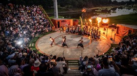 FOTO: Melihat Pertunjukan Tari Kecak Calon Arang di TMII