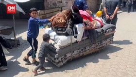 VIDEO: Serangan Israel di Gaza Picu Evakuasi Massal Warga Jabalia