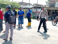 Odong-odong Rombongan TK Manasik Haji Terguling di Jember, 9 Orang Luka