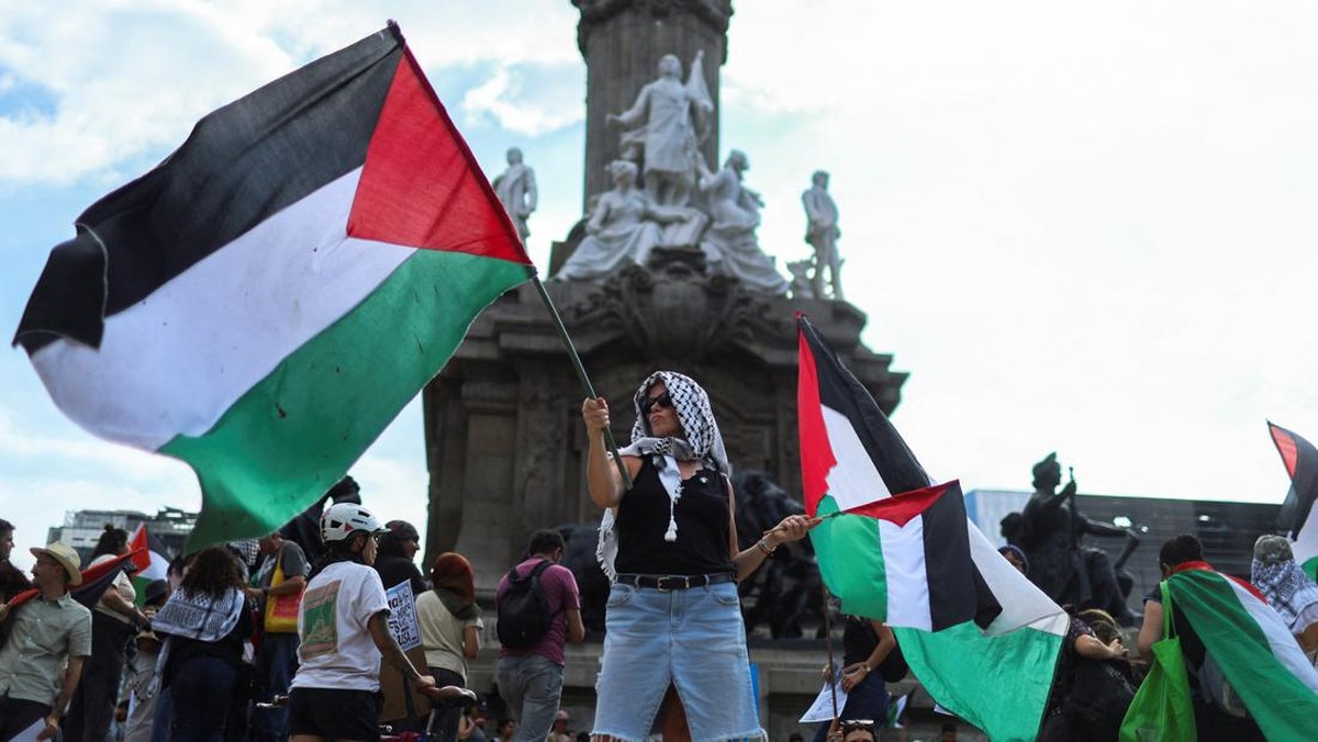 FOTO: Warga Eropa Turun ke Jalan Kutuk Israel Culik Greta Thunberg