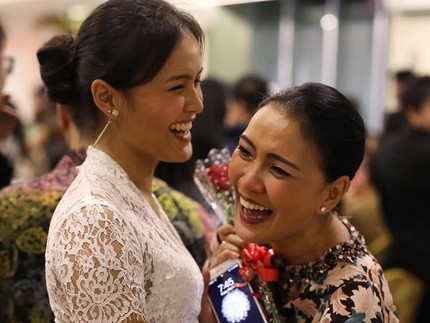 Kedekatan Becky Tumewu Bersama Sang Putri, Tara Dermawan yang Jadi Dokter Gigi