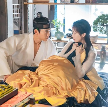 Tayang Perdana, Drama Korea 'The First Night With The Duke' Cetak Rating Menjanjikan