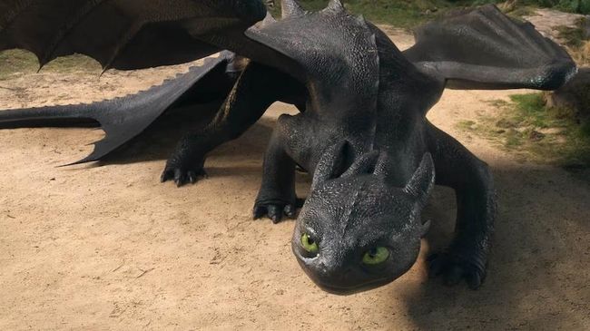 How to Train Your Dragon (2025) kokoh di puncak box office Amerika Utara meski harus melawan debut Elio dan 28 Years Later pekan ini.