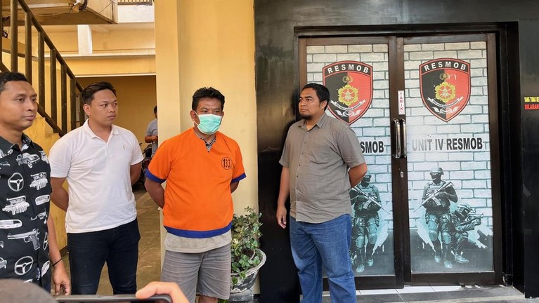Joko Suyoto (46), ayah penyanyi cilik Farel Prayoga Joko Suyoto (46), ayah penyanyi cilik Farel Prayoga