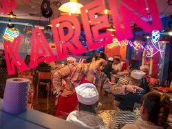 Karens Diner Bangkrut, Bakal Tutup Restoran Terakhir di Inggris