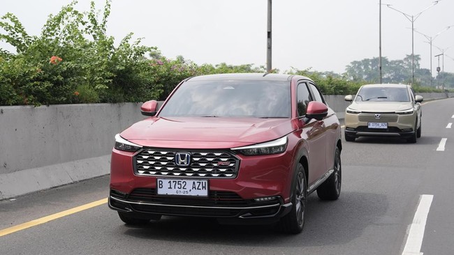 Jagoan Baru Honda HR-V Hybrid Irit Capai 25 Km per Liter Honda HR-V Hybrid diklaim mencatat konsumsi bahan bakar minyak (BBM) sangat efisien yakni 25 kilometer per jam.