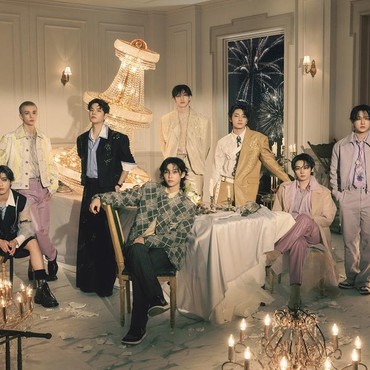 Lirik Lagu Hollow - Stray Kids