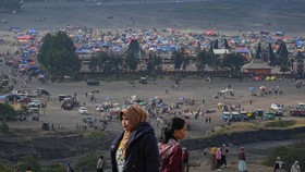 FOTO: Kala Wisata Bromo Ditutup demi Menghormati Yadnya Kasada