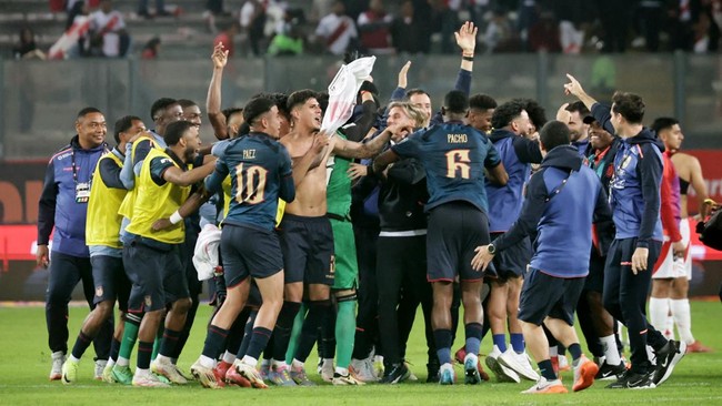 Daftar 13 Tim Negara Lolos ke Piala Dunia 2026 Jumlah tim yang lolos ke Piala Dunia 2026 kembali bertambah. Berikut daftar 13 tim negara lolos ke Piala Dunia 2026.