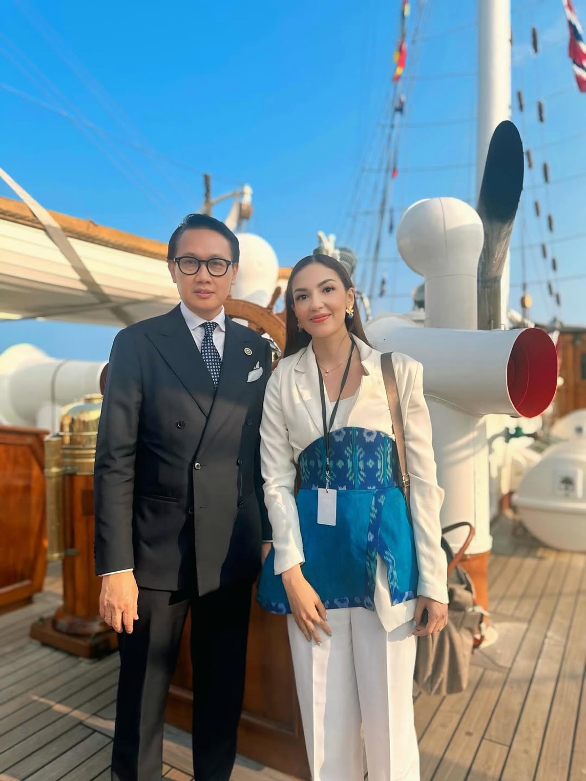 Potret Ghina Raihanah Ikuti Konferensi PBB di Prancis