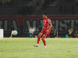 Bek Persis Solo Rizky Dwi Dikabarkan ke Bali United