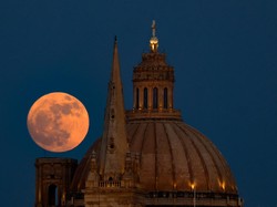 Apa Itu Fenomena Strawberry Moon dan Kapan Muncul Lagi? Ini Penjelasannya