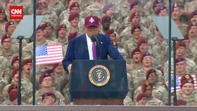 VIDEO: Trump Cap Pedemo Migran di LA 'Binatang' yang Ancam Negara
