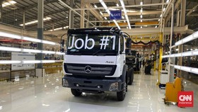 Pabrik Truk Mercedes-Benz Resmi Pindah ke Cikarang dari Wanaherang