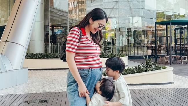 Acha Sinaga Beri Update Kehamilan Ke-3 di Minggu 35, Pipis Harus Sejam Sekali