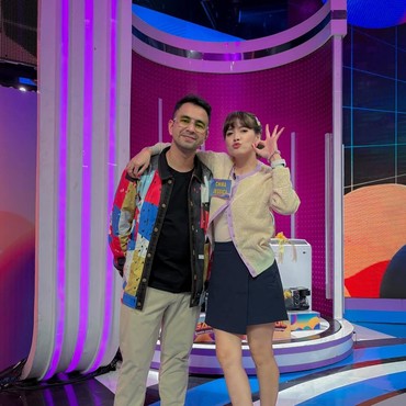 Dapat Bantuan dari Raffi Ahmad untuk Pengobatan Ibunda, Chika Jessica: Mau Nangis