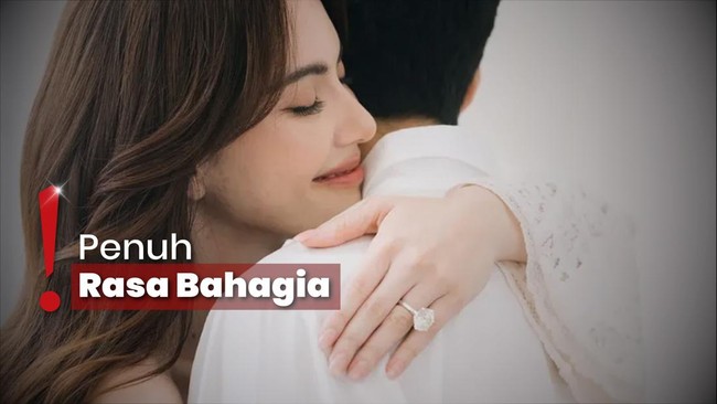 7 Tahun Pacaran, Davika Hoorne Pamer Cincin Lamaran dari Ter Chantavit
