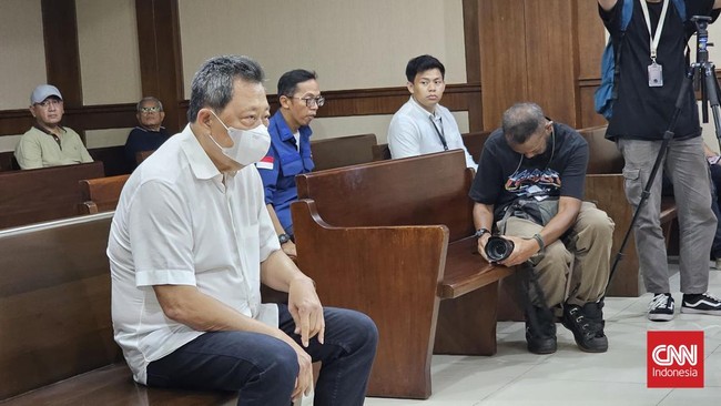 Mahkamah Agung (MA) menolak permohonan kasasi pengusaha Hendry Lie dalam kasus korupsi pengelolaan tata niaga komoditas timah.