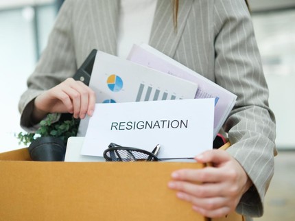 Begini Aturan One Month Notice dan Hak yang Diterima Karyawan saat Resign