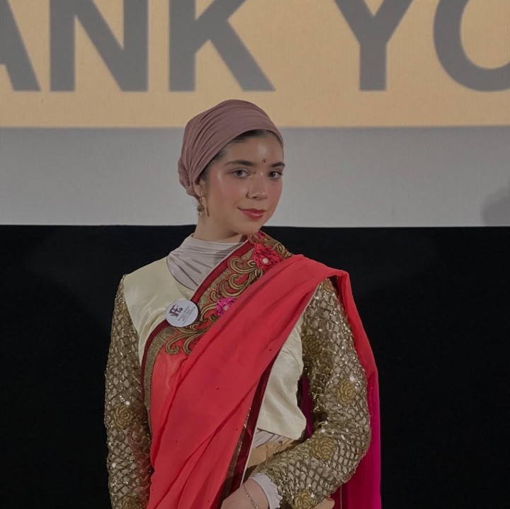 <p>Putri aktris Ayu Azhari, Isabel Azhari, menorehkan prestasi membanggakan di bidang akademi. Isabel belum lama ini diterima di tiga universitas ternama di Inggris, yakni University of Bristol, Brunel University of London, dan St. George's University School of Medicine. (Foto: Instagram @isabel.azhari)</p>