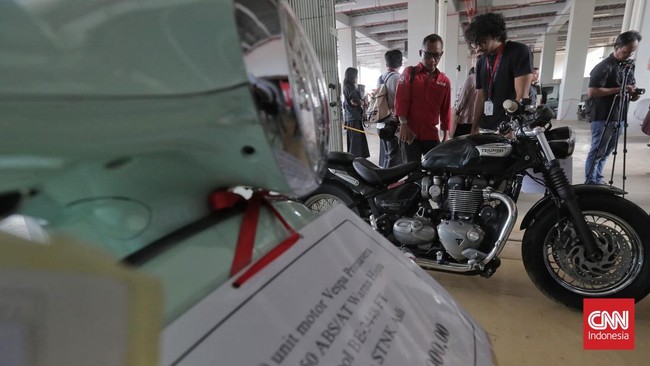 KPK Ingin Barang Sitaan yang Dilelang Bisa Dibeli dengan Cara Cicilan Cicilan dianggap bisa mengatasi fenomena barang sitaan yang sulit laku ketika dilelang.