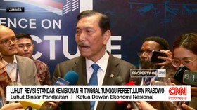 VIDEO: Luhut: Revisi Standar Kemiskinan RI Tunggu Persetujuan Prabowo