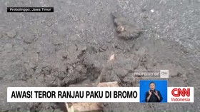 VIDEO: Awas Teror Ranjau Paku di Bromo
