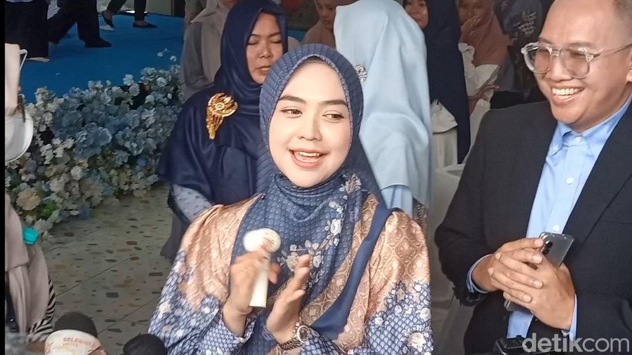 Ria Ricis saat ditemui di kawasan Jakarta&period;