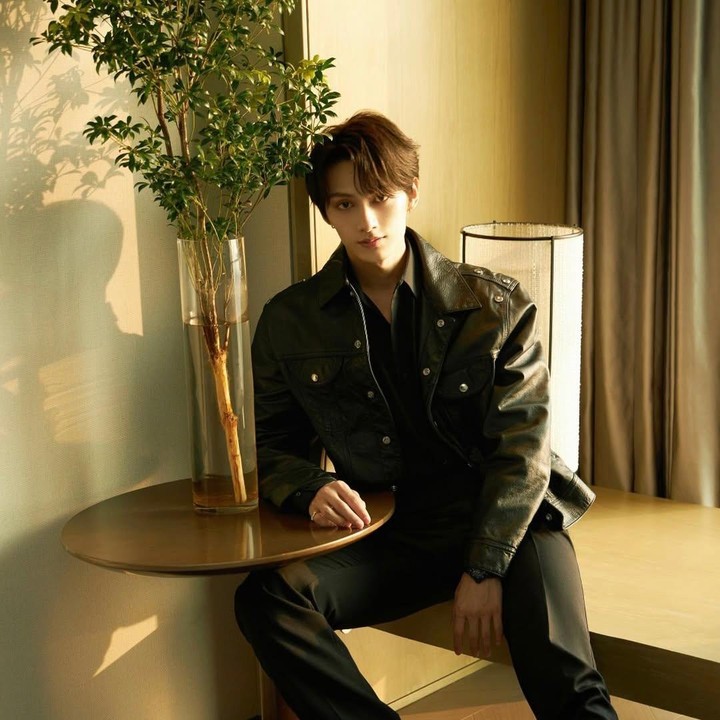 <p>Selain aktif di dunia akting, karier Jun di dunia K-Pop bersama boygroup SEVENTEEN juga terbilang cemerlang. SEVENTEEN merupakan salah satu boygroup Korea populer saat ini. (Foto: Instagram @junhui_moon)</p>